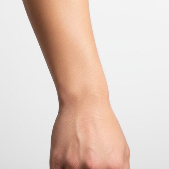 New - 💯 Original Versus VERSACE6e Arrondissement Crystal Men's WatchVSP1M1421